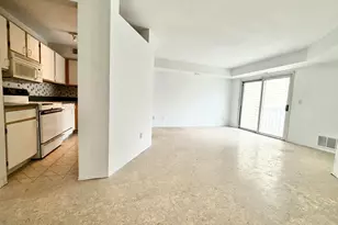 2203 S Huron Parkway S, Ann Arbor, MI 48104 - Photo 7