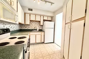 2203 S Huron Parkway S, Ann Arbor, MI 48104 - Photo 5