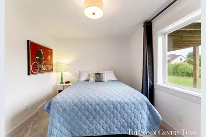 36 W Farr Road, Norton Shores, MI 49444 - Photo 41