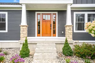 36 W Farr Rd, Norton Shores, MI 49444 - Photo 5