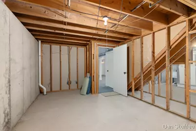 2121 Dewberry Drive NE, Grand Rapids, MI 49505 - Photo 17