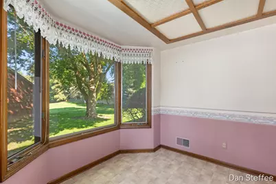 2121 Dewberry Drive NE, Grand Rapids, MI 49505 - Photo 5