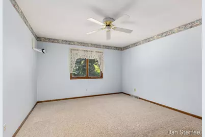 2121 Dewberry Drive NE, Grand Rapids, MI 49505 - Photo 9