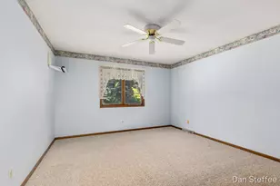 2121 Dewberry Dr NE, Grand Rapids, MI 49505 - Photo 9