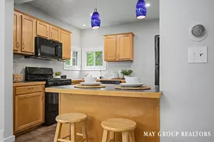 143 Burr Oak St NE, Grand Rapids, MI 49505 - Photo 17