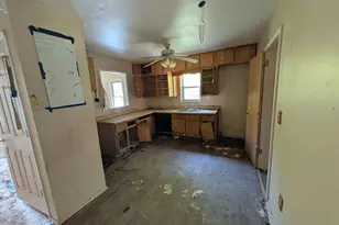 34604 Cherry Hill Rd, Westland, MI 48185 - Photo 5
