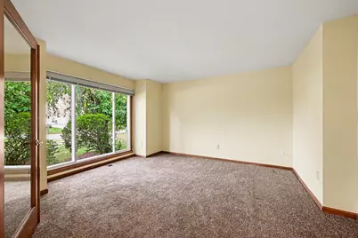 22276 Sheffield Court, Farmington Hills, MI 48335 - Photo 19