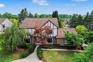 22276 Sheffield Ct, Farmington Hills, MI 48335 - Photo 3