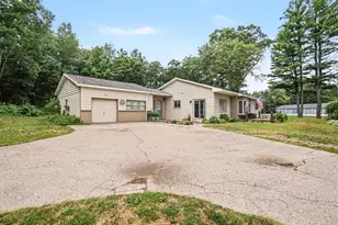 1985 N Jebavy Dr, Ludington, MI 49431 - Photo 3