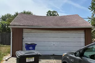 10734 E Outer Dr E, Detroit, MI 48224 - Photo 3