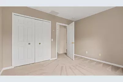 2654 S Knightsbridge Circle, Ann Arbor, MI 48105 - Photo 15