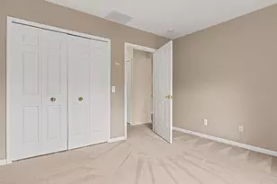 2654 S Knightsbridge Cir, Ann Arbor, MI 48105 - Photo 15