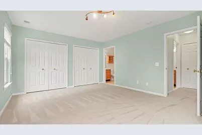 2654 S Knightsbridge Circle, Ann Arbor, MI 48105 - Photo 11