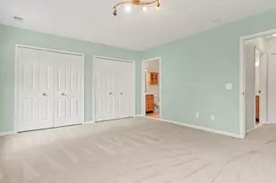 2654 S Knightsbridge Cir, Ann Arbor, MI 48105 - Photo 11
