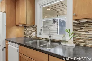 585 Huizenga Ave, Zeeland, MI 49464 - Photo 19