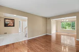 6021 Fairbrook Dr, West Bloomfield, MI 48322 - Photo 7