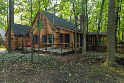 332 Charlestown Colony, Buchanan, MI 49107 - Photo 3