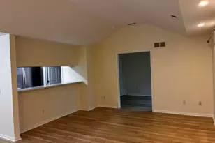 1357 Heatherwood Ln, Ann Arbor, MI 48108 - Photo 9