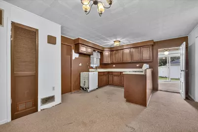 203 Brown Street, Durand, MI 48429 - Photo 9