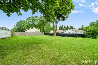 837 E Marshall Street, Hastings, MI 49058 - Photo 29