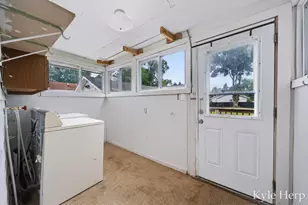 837 E Marshall St, Hastings, MI 49058 - Photo 25