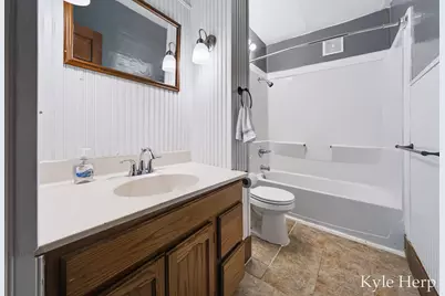 837 E Marshall Street, Hastings, MI 49058 - Photo 19