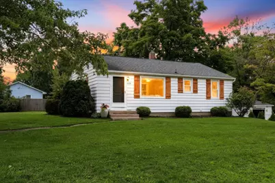 4205 Hillsdale Avenue NE, Grand Rapids, MI 49525 - Photo 3
