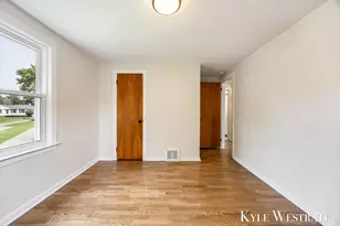 4205 Hillsdale Ave NE, Grand Rapids, MI 49525 - Photo 23