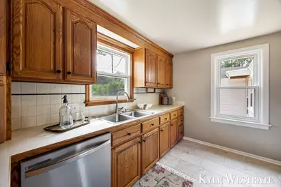 4205 Hillsdale Avenue NE, Grand Rapids, MI 49525 - Photo 15