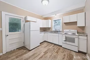204 W South St, Hastings, MI 49058 - Photo 15