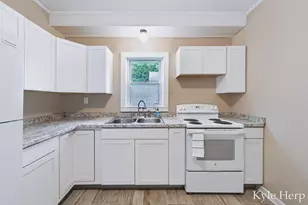 204 W South St, Hastings, MI 49058 - Photo 17