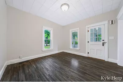 204 W South Street, Hastings, MI 49058 - Photo 7