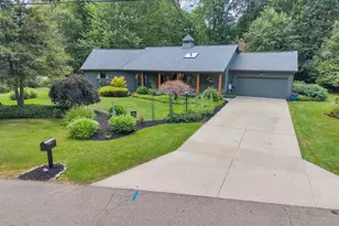 93 Lynwood Dr, Battle Creek, MI 49015 - Photo 5