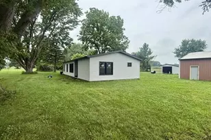 6633 W Forest Lawn Rd, Three Oaks, MI 49128 - Photo 3