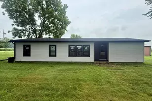 6633 W Forest Lawn Rd, Three Oaks, MI 49128 - Photo 1