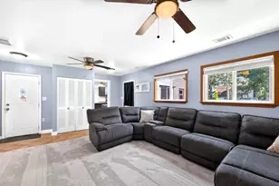 36852 Chase St, Romulus, MI 48174 - Photo 5