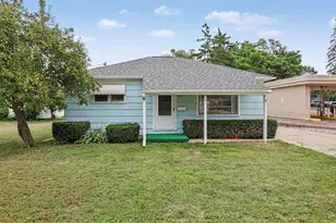 216 N 21st Street N, Battle Creek, MI 49037 - Photo 1
