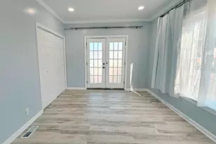 19000 Chandler Park Dr, Detroit, MI 48236 - Photo 9