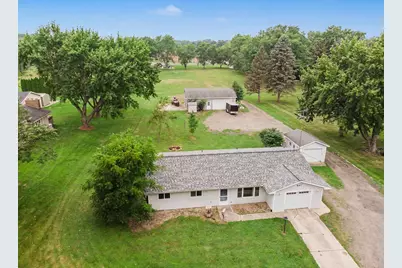 441 Moccasin Street, Buchanan, MI 49107 - Photo 3