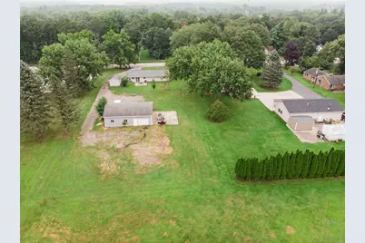 441 Moccasin Street, Buchanan, MI 49107 - Photo 5