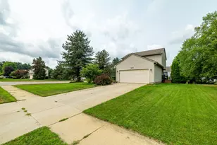 8949 Sunflower Dr, Whitmore Lake, MI 48189 - Photo 27