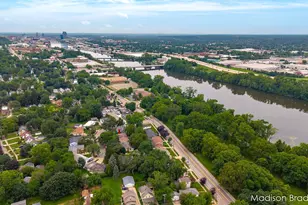 2070 Monroe Ave NW, Grand Rapids, MI 49505 - Photo 47