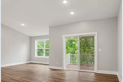 1367 S Village Circle, Kalamazoo, MI 49009 - Photo 9