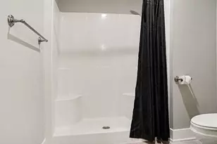 1367 S Village Cir, Kalamazoo, MI 49009 - Photo 15