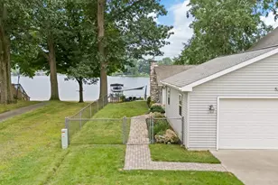 52390 Twin Lakeview Dr, Dowagiac, MI 49047 - Photo 47