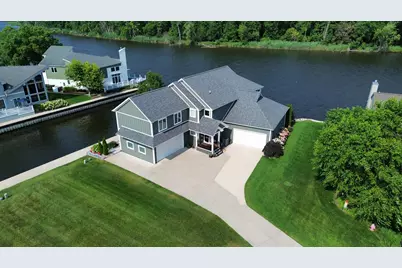 2545 Bay Pointe Drive, Saint Joseph, MI 49085 - Photo 43