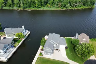 2545 Bay Pointe Dr, Saint Joseph, MI 49085 - Photo 49