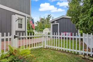 2124 Ash Te Wette Beach Dr, Hillsdale, MI 49242 - Photo 5