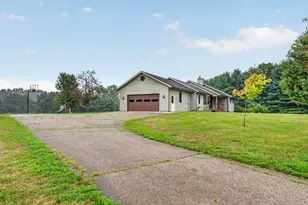 5430 E T Ave, Vicksburg, MI 49097 - Photo 3
