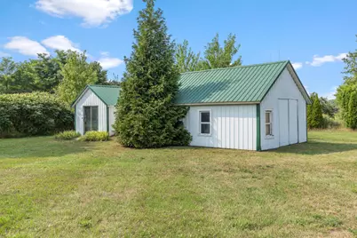10681 Fillmore Street, Zeeland, MI 49464 - Photo 9